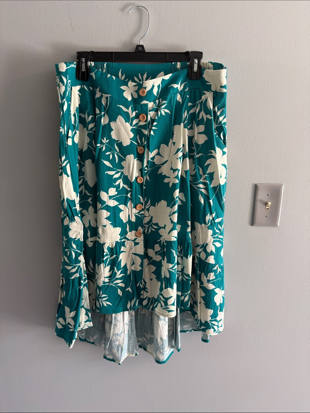 Torrid Teal Floral Button-Front high-low Skirt